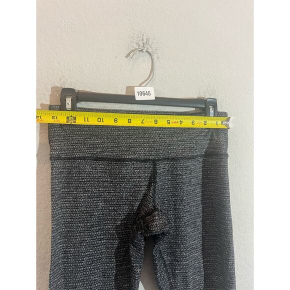 Lululemon Wunder Under Gray Textured Athletic Capri Leggings Stretch Women's 6 - Picture 5 of 8